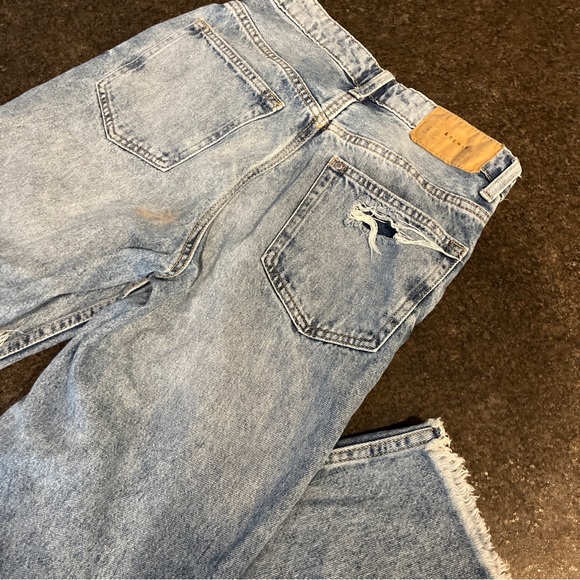 H&M denim jeans size 2 low waist oversized distressed - Picture 3 of 4
